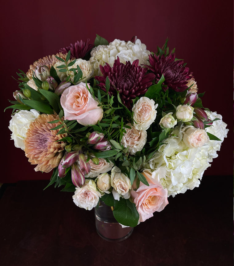 Bouquet Romance In Venice