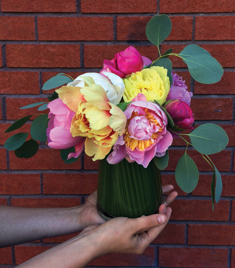 Bouquet de pivoines avec vase