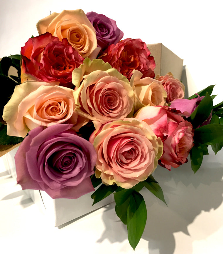 Bouquet de 12 roses pastel classiques