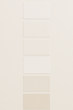 Florist’s choice bouquet in blush and peach palette, chic floral arrangement in Montreal